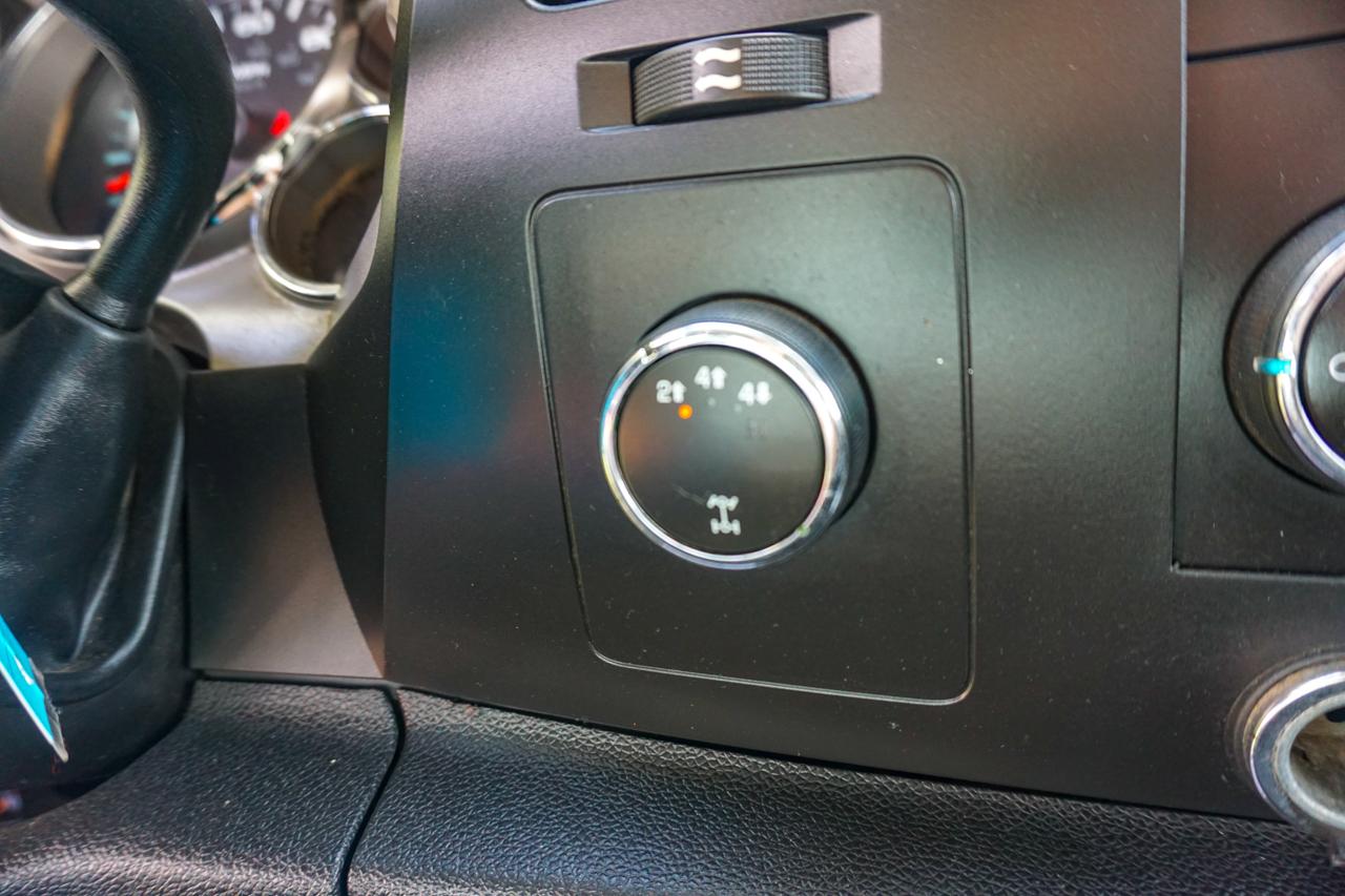 Chevrolet Silverado 2500HD 4WD Ext Cab 143.5" LT 2010