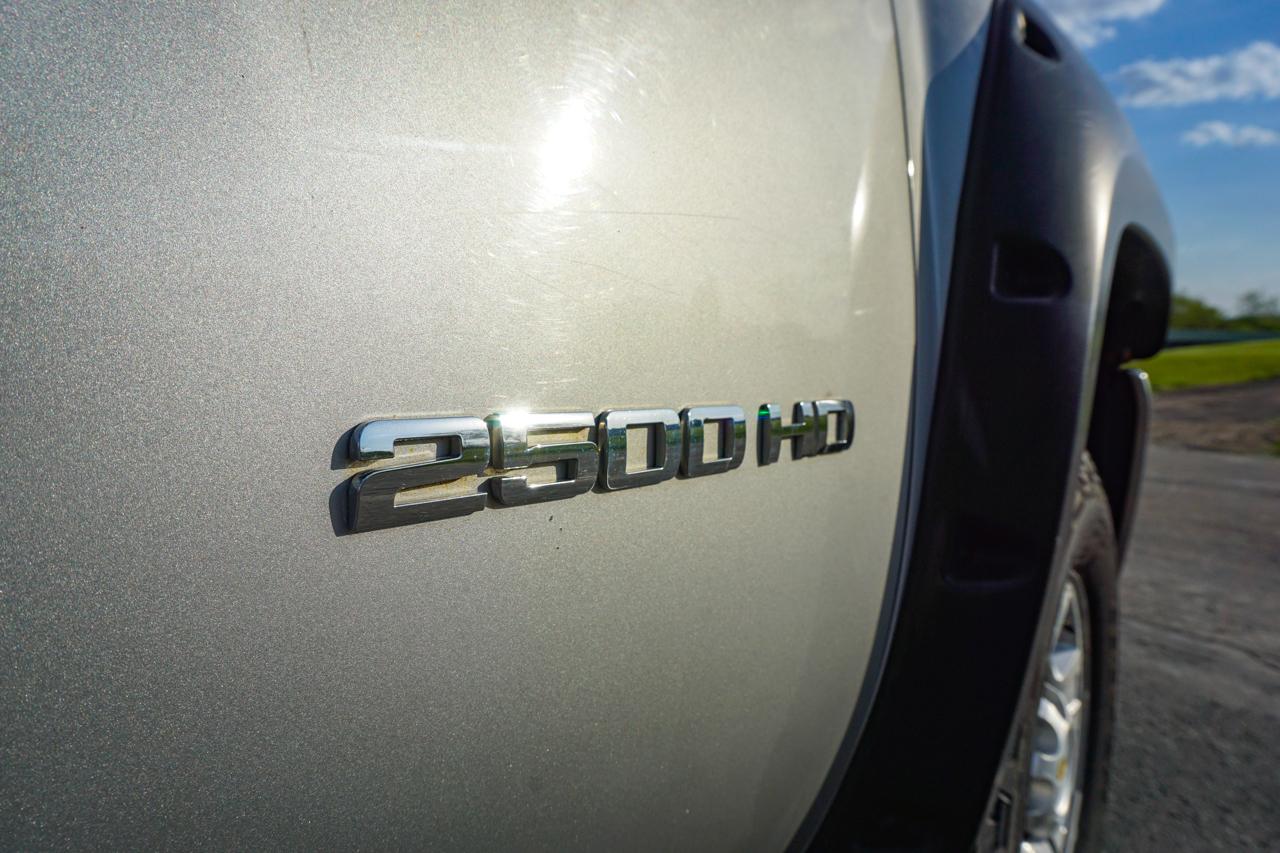 Chevrolet Silverado 2500HD 4WD Ext Cab 143.5" LT 2010
