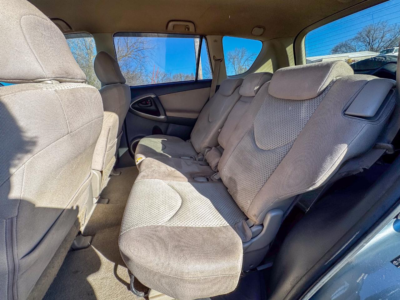 Toyota RAV4 4WD 4dr 4-cyl (Natl) 2007