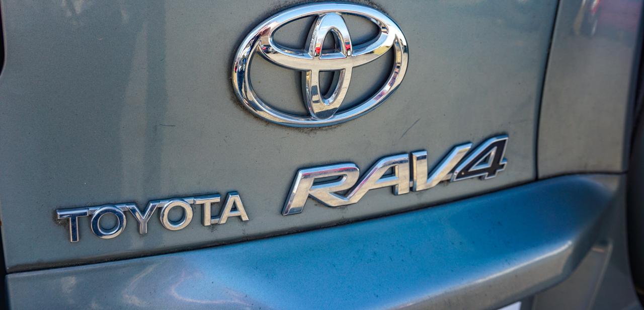 Toyota RAV4 4WD 4dr 4-cyl (Natl) 2007