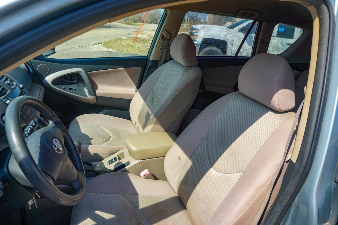 Toyota RAV4 4WD 4dr 4-cyl (Natl) 2007