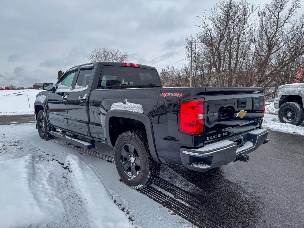 Chevrolet Silverado 1500 4WD Double Cab 143.5" LT w/1LT 2015