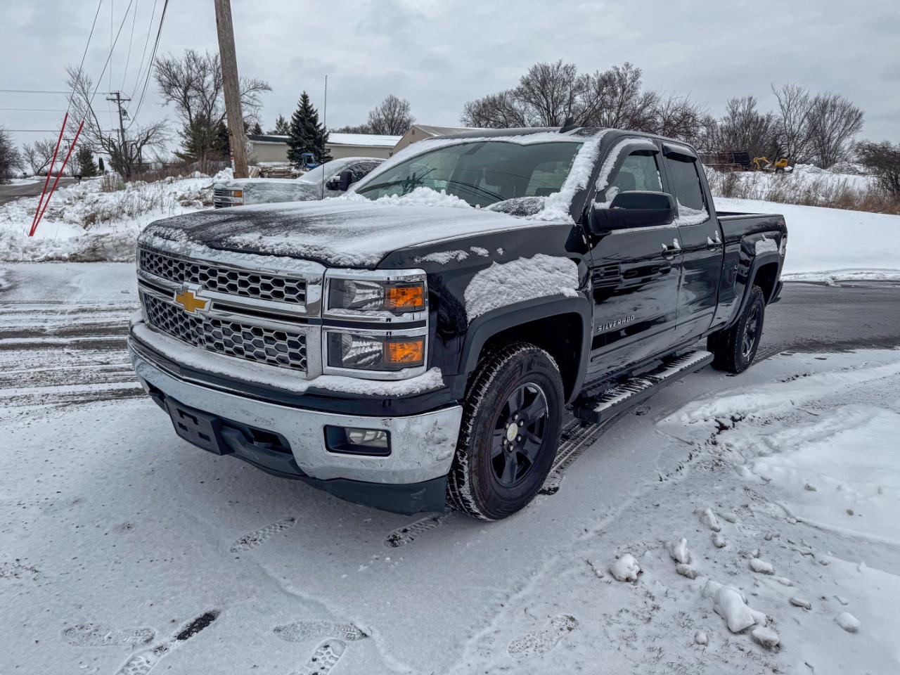 Chevrolet Silverado 1500 4WD Double Cab 143.5" LT w/1LT 2015