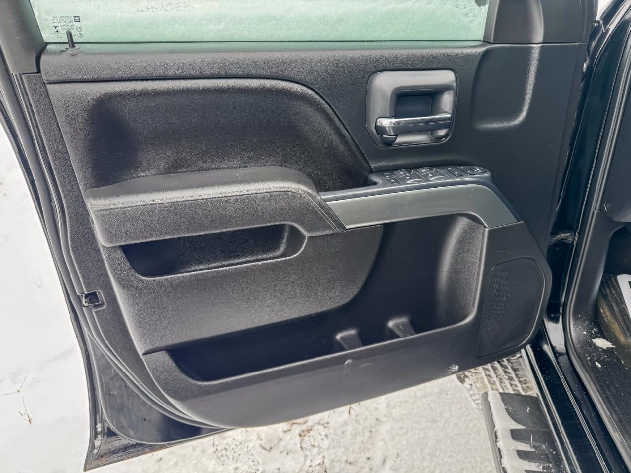 Chevrolet Silverado 1500 4WD Double Cab 143.5" LT w/1LT 2015