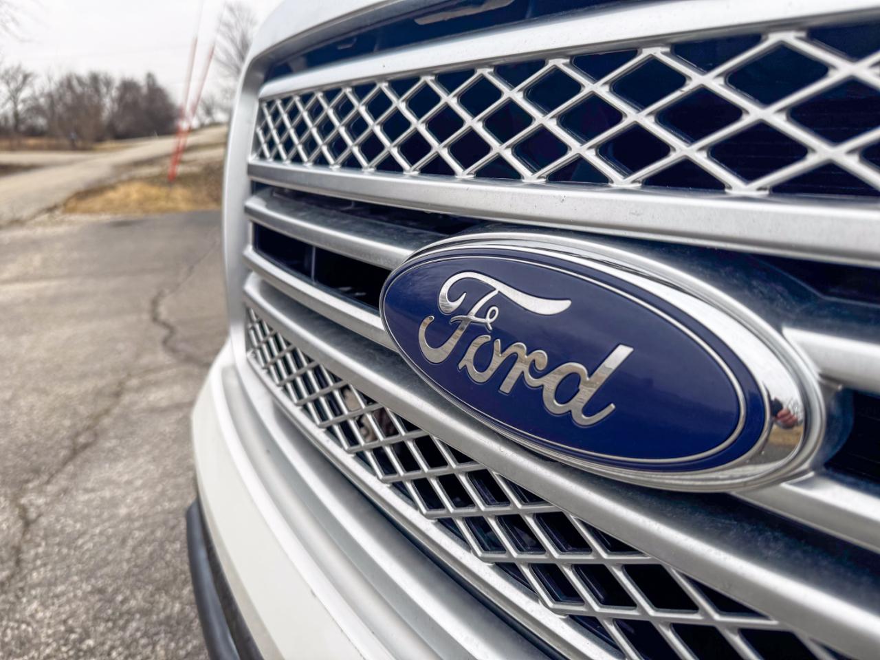 Ford F-150 4WD SuperCrew 145" Platinum 2014