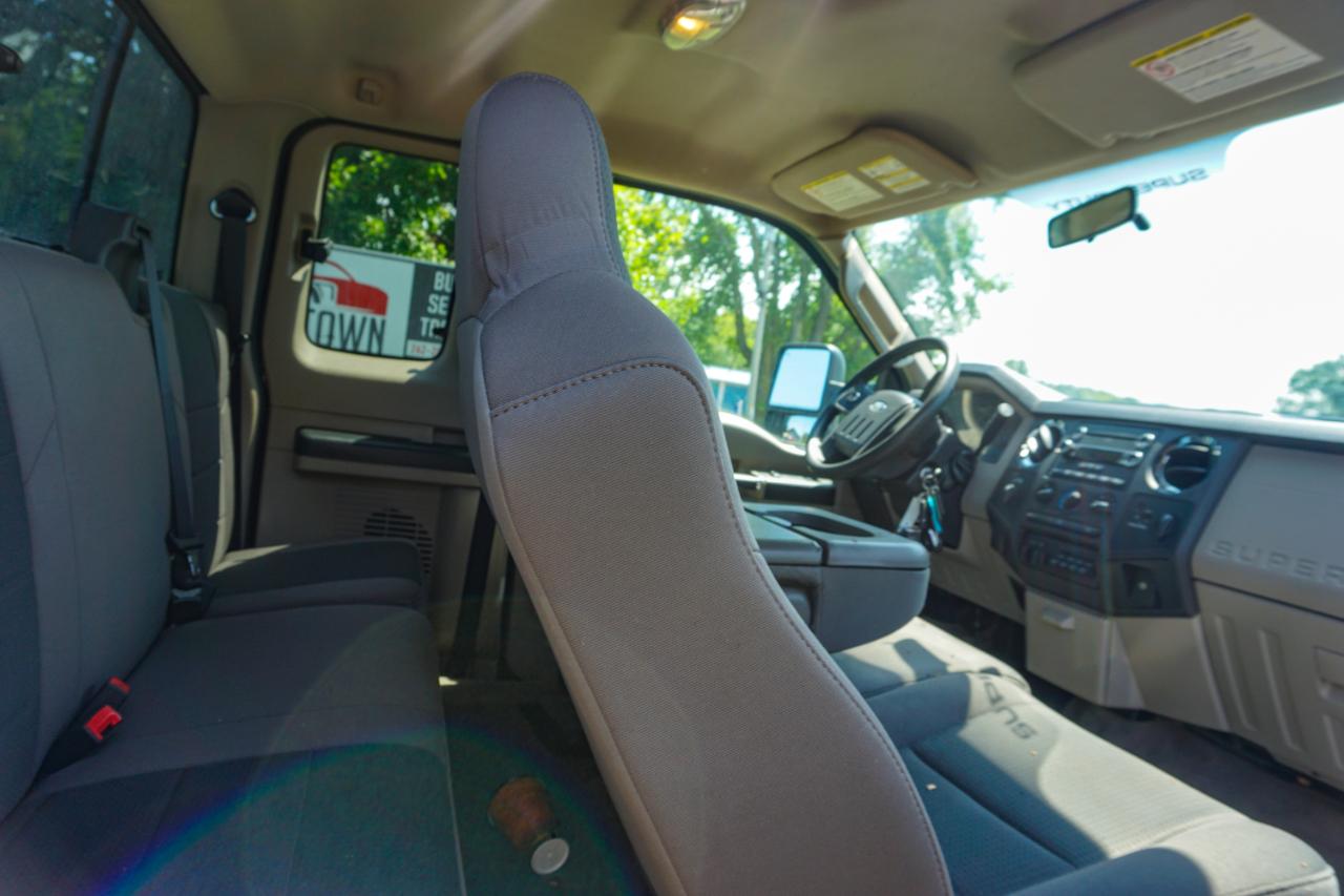Ford Super Duty F-250 SRW 4WD SuperCab 142" Lariat 2010