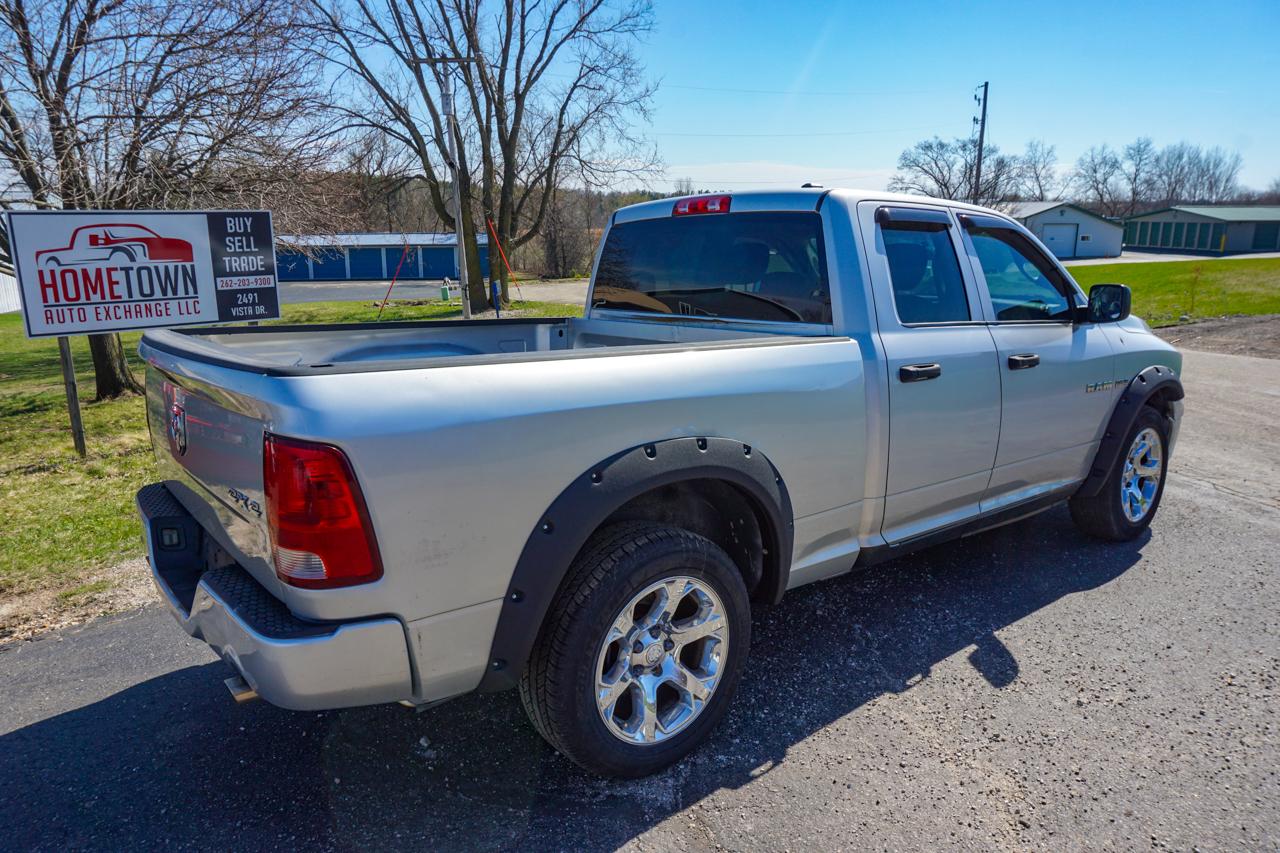 Dodge Ram 1500 4WD Quad Cab 140.5" ST 2010