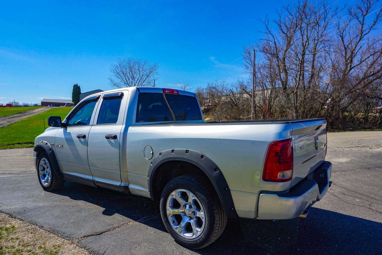 Dodge Ram 1500 4WD Quad Cab 140.5" ST 2010