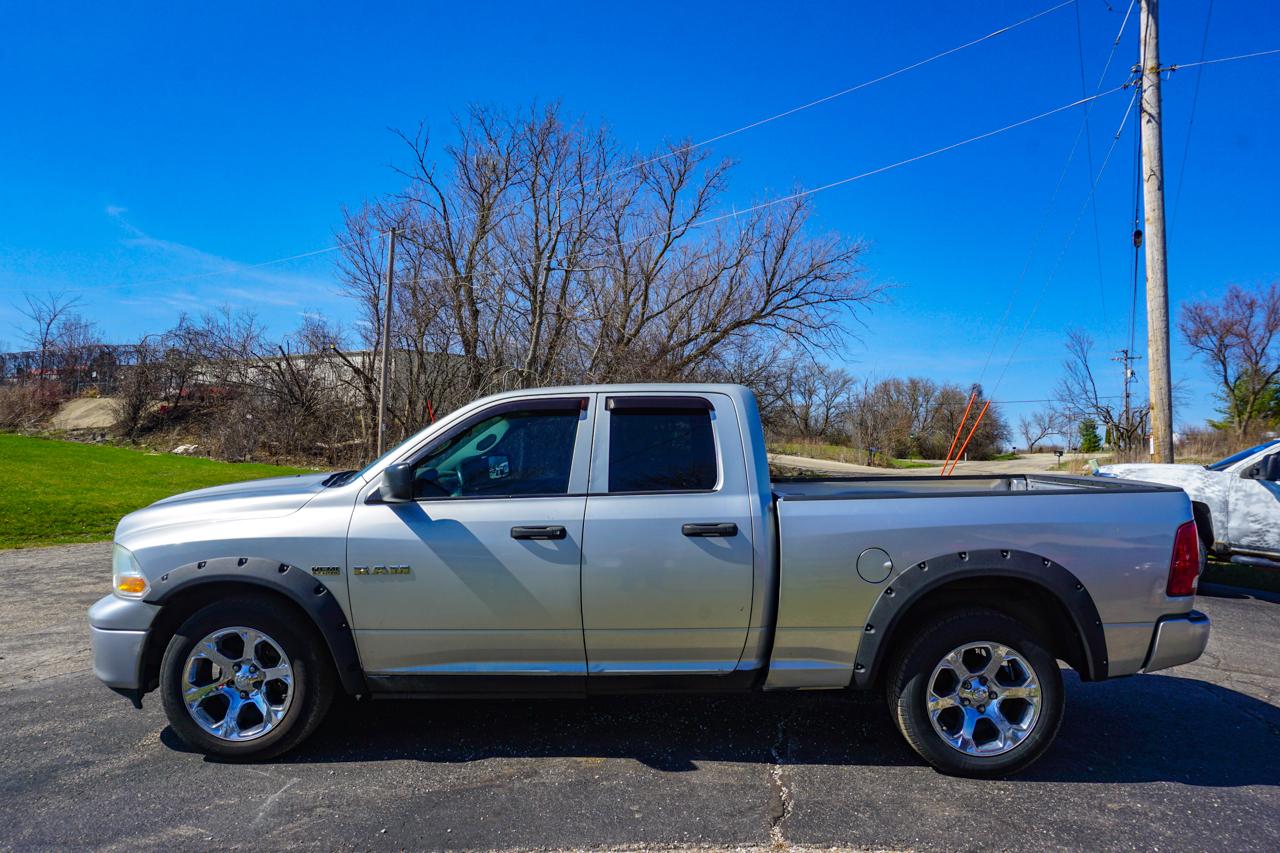 Dodge Ram 1500 4WD Quad Cab 140.5" ST 2010