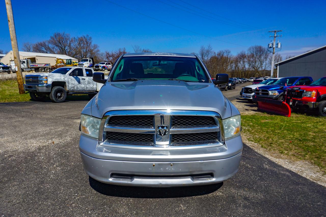 Dodge Ram 1500 4WD Quad Cab 140.5" ST 2010