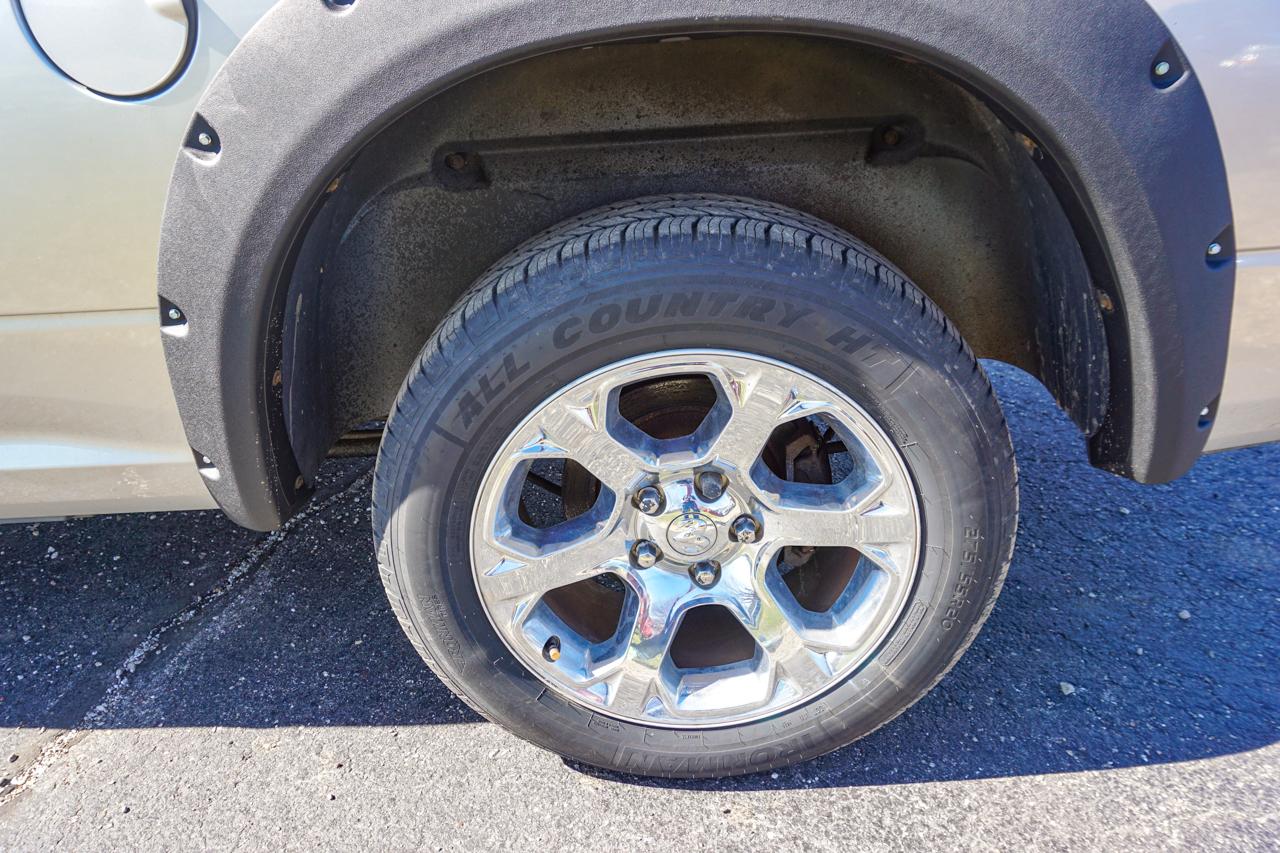 Dodge Ram 1500 4WD Quad Cab 140.5" ST 2010