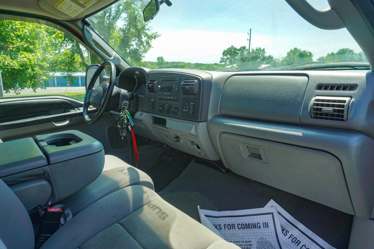 Ford Super Duty F-250 Supercab 142" Lariat 4WD 2005