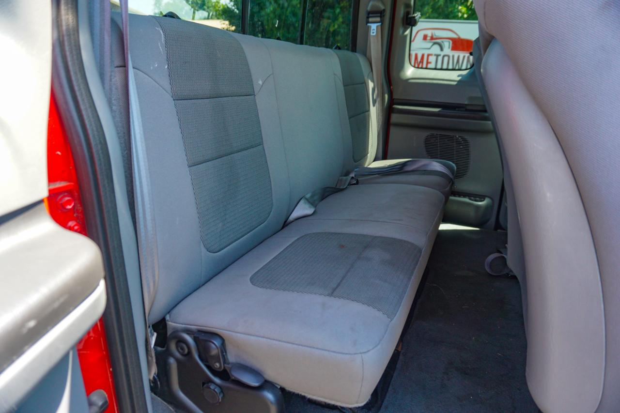 Ford Super Duty F-250 Supercab 142" Lariat 4WD 2005