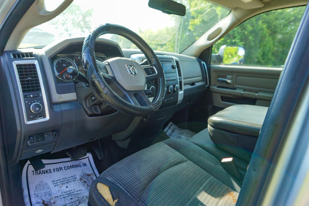 Dodge Ram 2500 4WD Crew Cab 149" SLT 2010