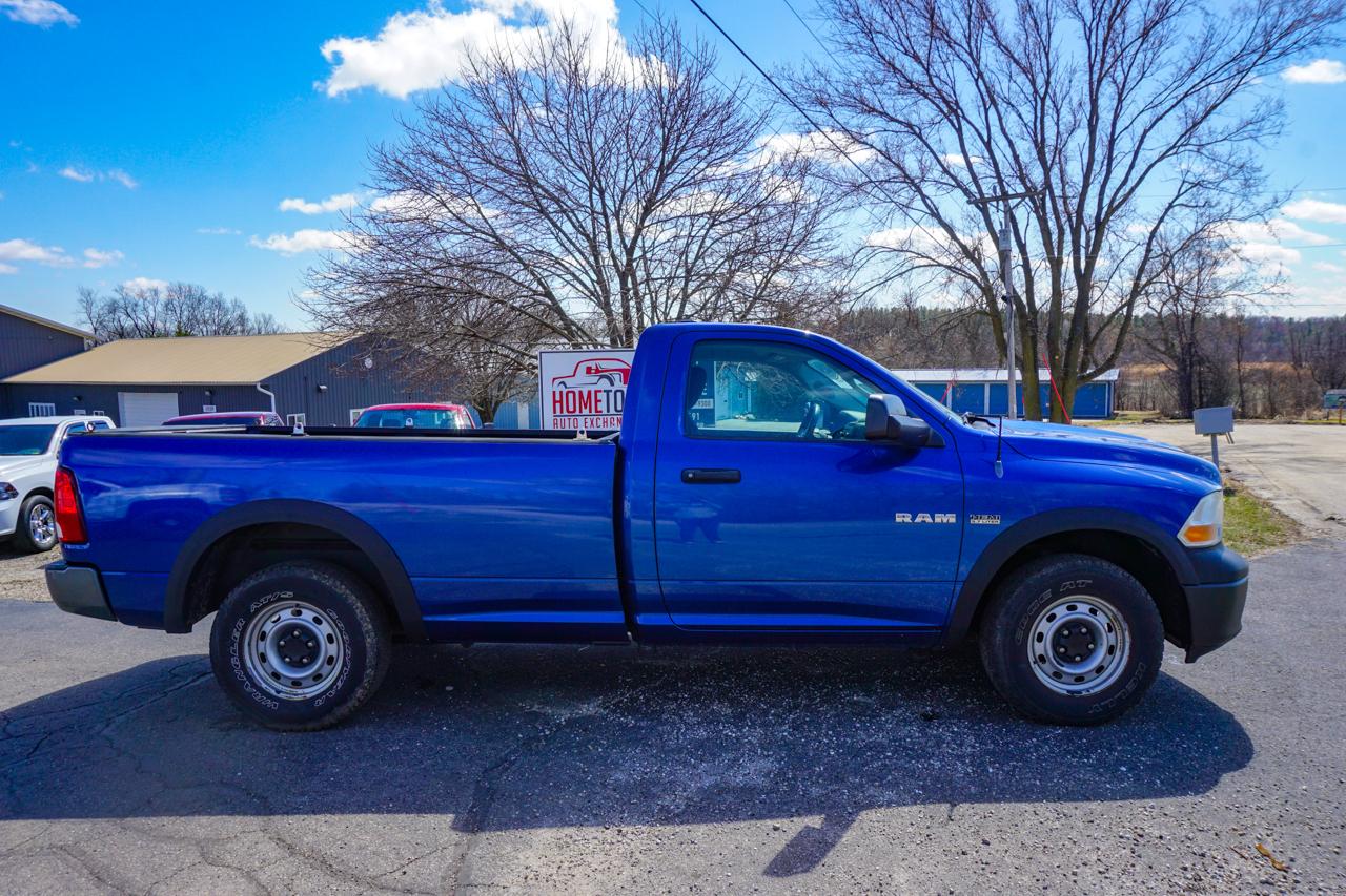 Dodge Ram 1500 4WD Reg Cab 140.5" ST 2010