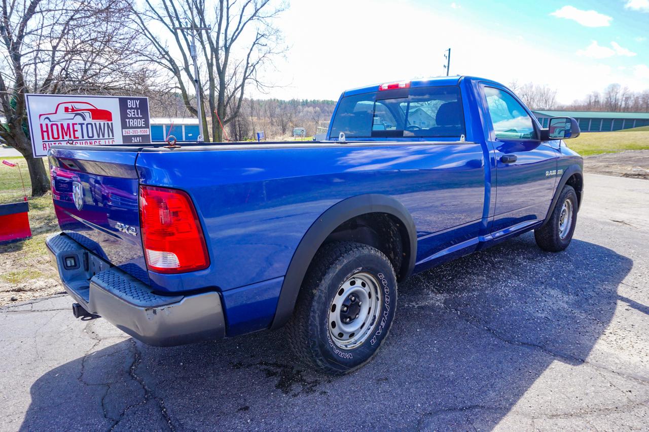 Dodge Ram 1500 4WD Reg Cab 140.5" ST 2010