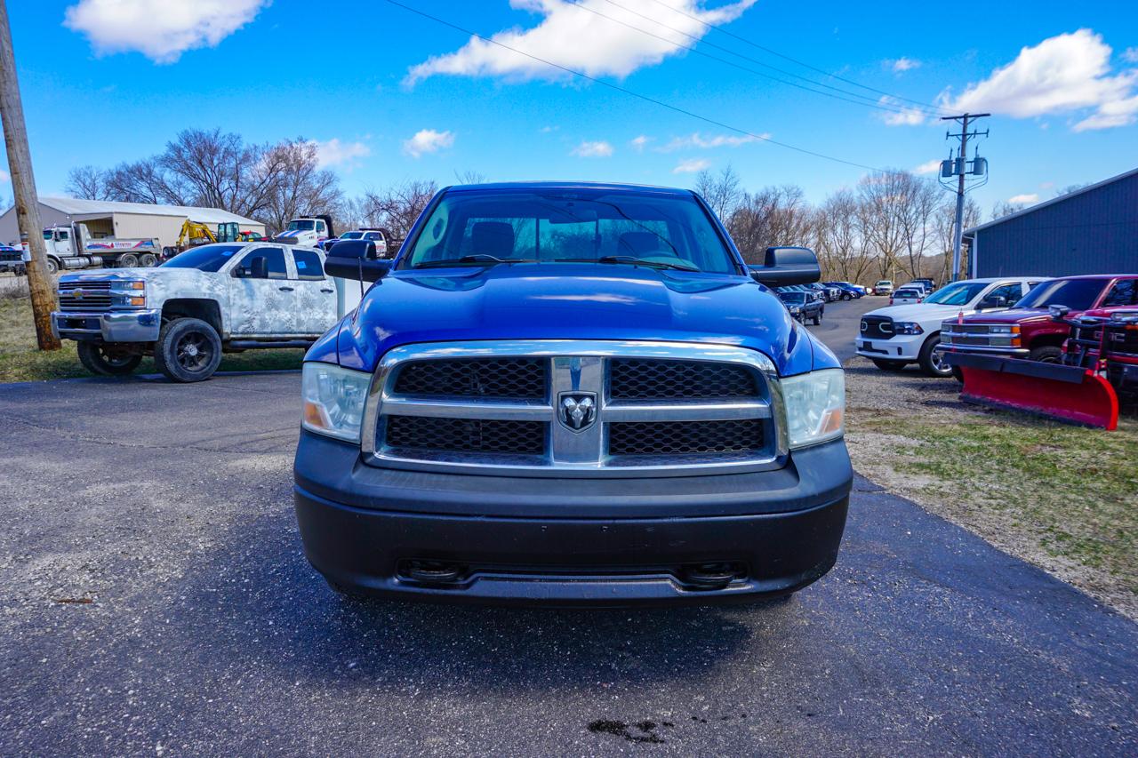 Dodge Ram 1500 4WD Reg Cab 140.5" ST 2010