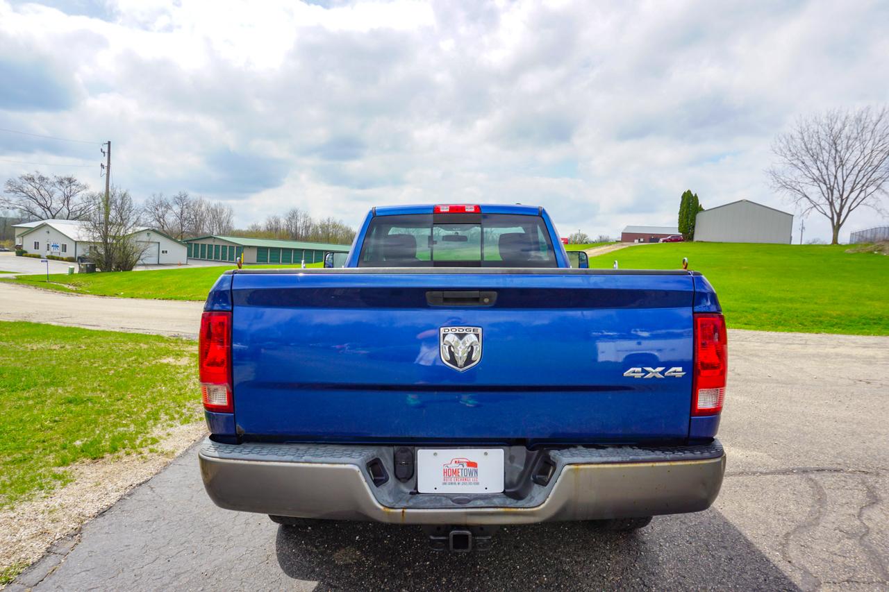 Dodge Ram 1500 4WD Reg Cab 140.5" ST 2010