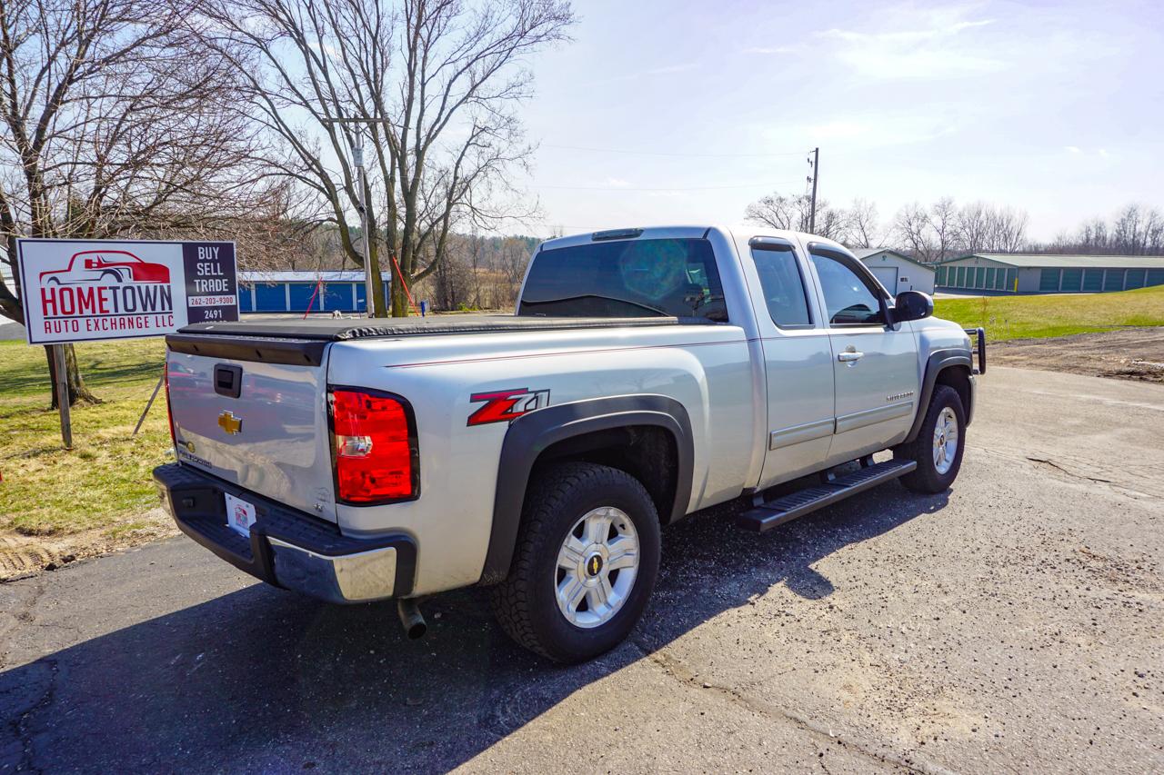 Chevrolet Silverado 1500 4WD Ext Cab 143.5" LT 2010