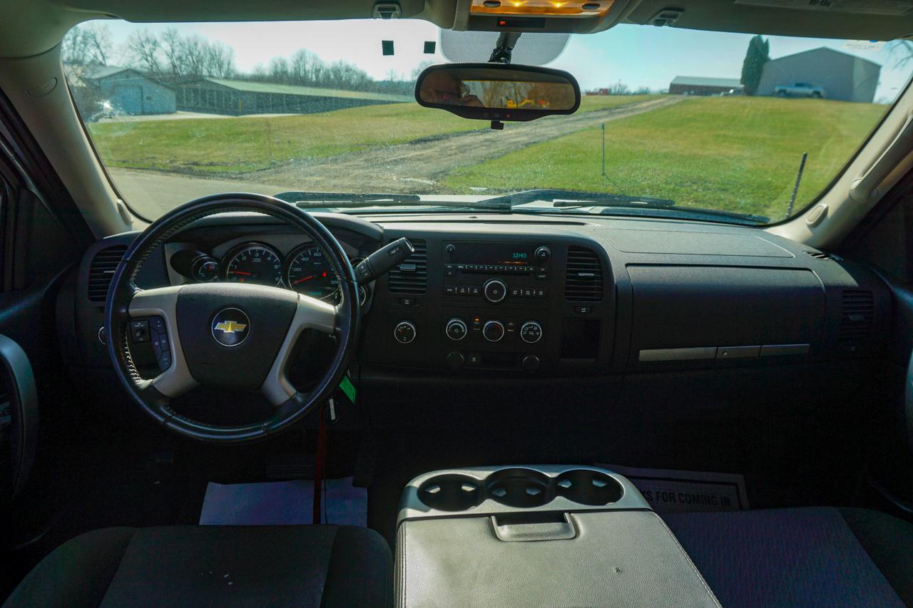 Chevrolet Silverado 1500 4WD Ext Cab 143.5" LT 2010