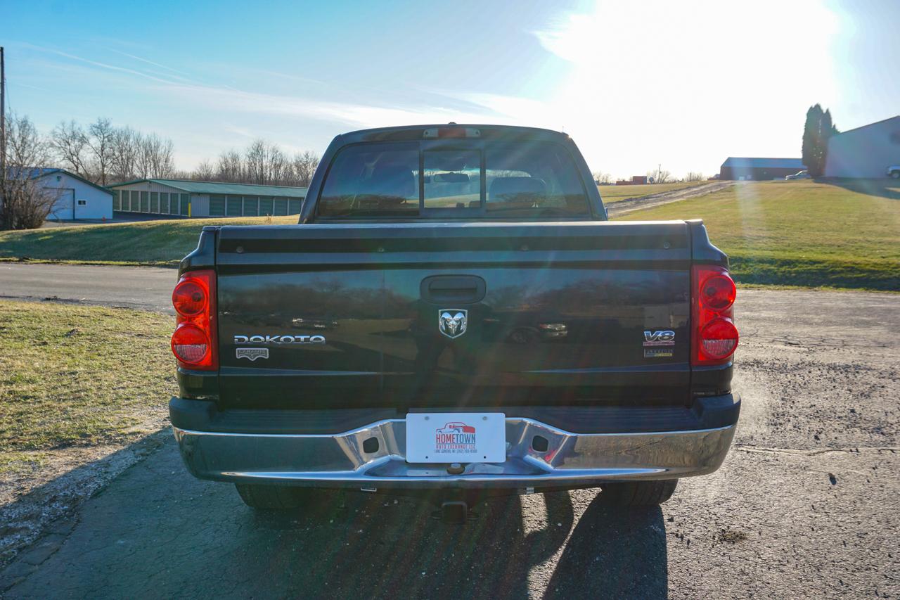 Dodge Dakota 4WD Crew Cab Laramie 2008