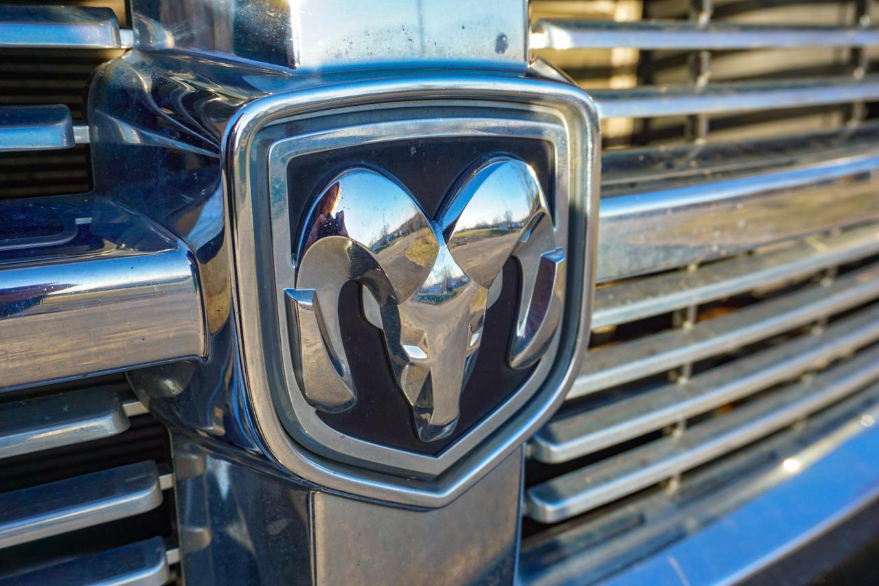 Dodge Dakota 4WD Crew Cab Laramie 2008