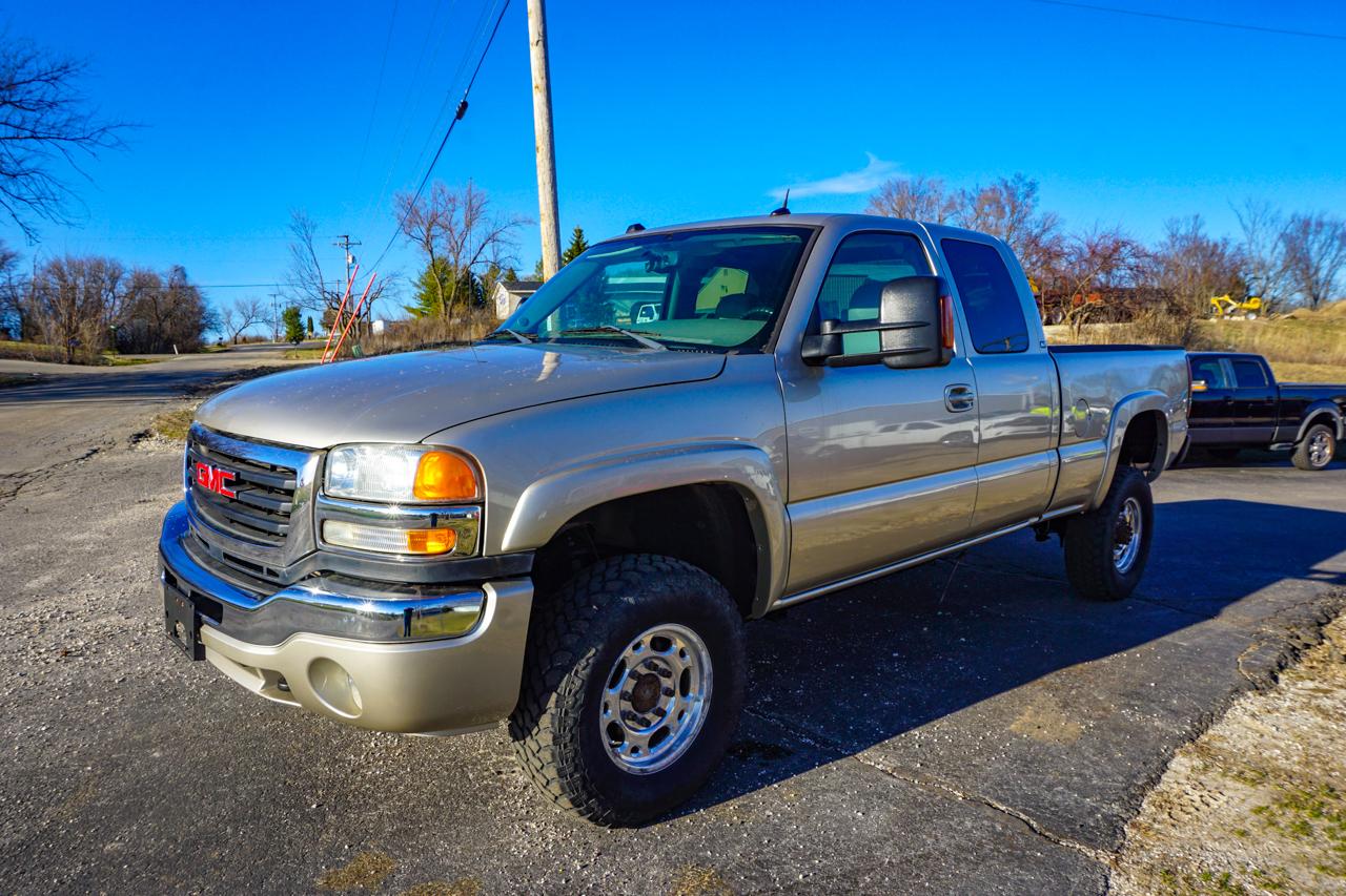GMC Sierra 2500HD Ext Cab 143.5" WB 4WD SLT 2005