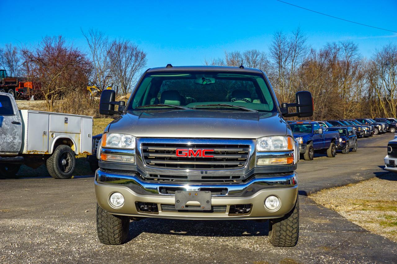 GMC Sierra 2500HD Ext Cab 143.5" WB 4WD SLT 2005