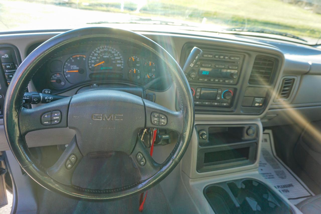 GMC Sierra 2500HD Ext Cab 143.5" WB 4WD SLT 2005