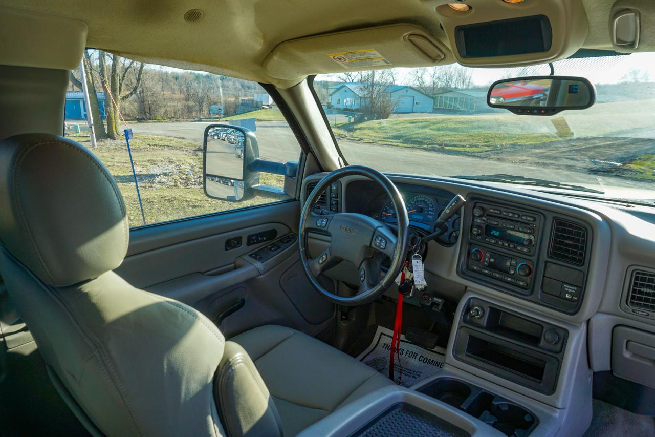 GMC Sierra 2500HD Ext Cab 143.5" WB 4WD SLT 2005
