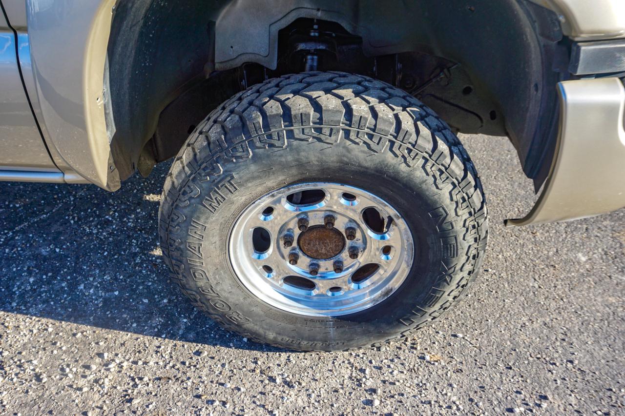 GMC Sierra 2500HD Ext Cab 143.5" WB 4WD SLT 2005