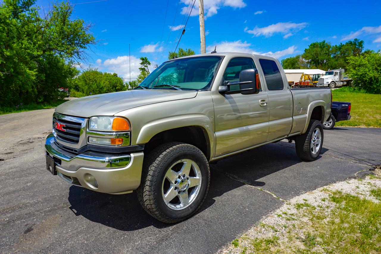 GMC Sierra 2500HD Ext Cab 143.5" WB 4WD SLT 2005