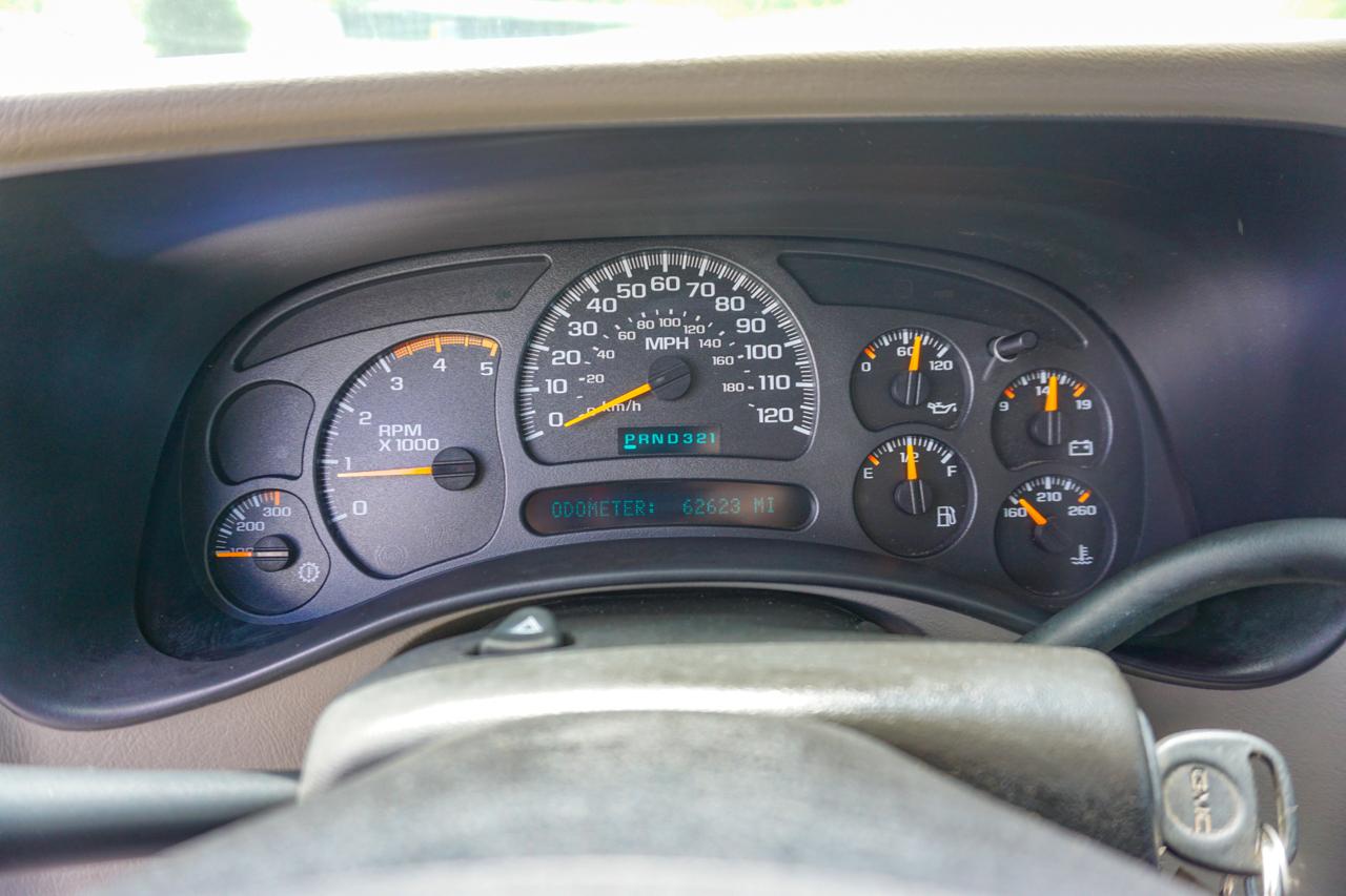 GMC Sierra 2500HD Ext Cab 143.5" WB 4WD SLT 2005