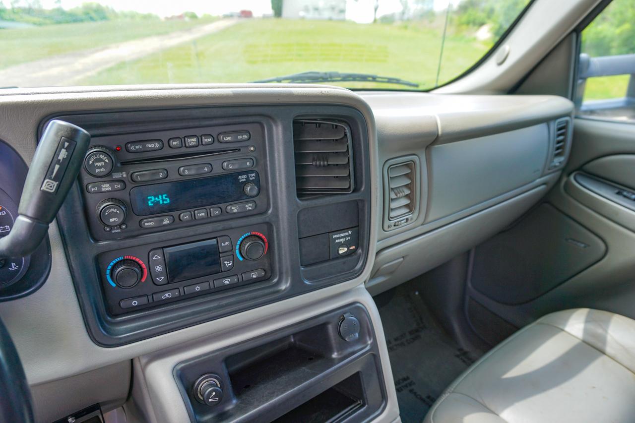 GMC Sierra 2500HD Ext Cab 143.5" WB 4WD SLT 2005