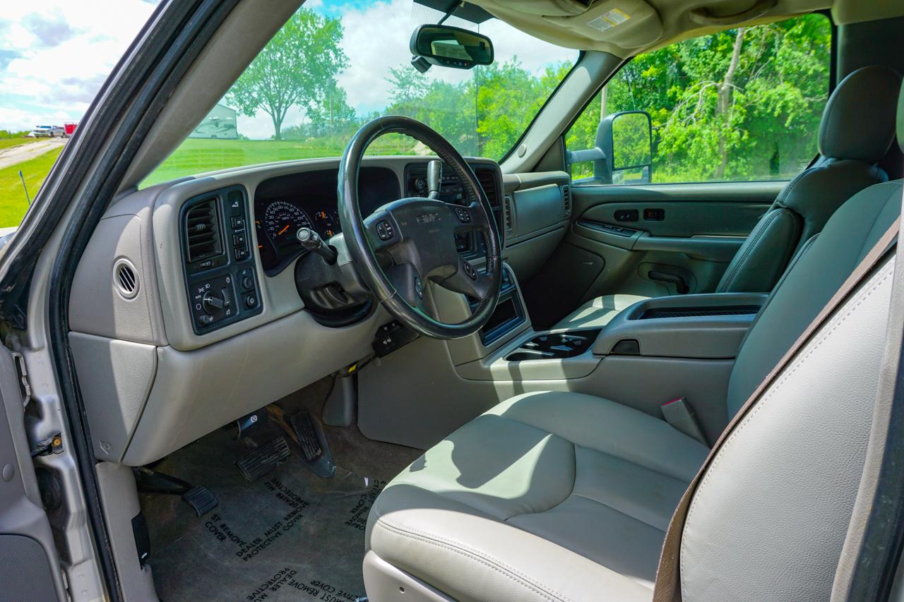 GMC Sierra 2500HD Ext Cab 143.5" WB 4WD SLT 2005