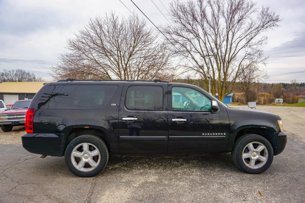 Chevrolet Suburban 4WD 4dr 1500 LTZ 2008