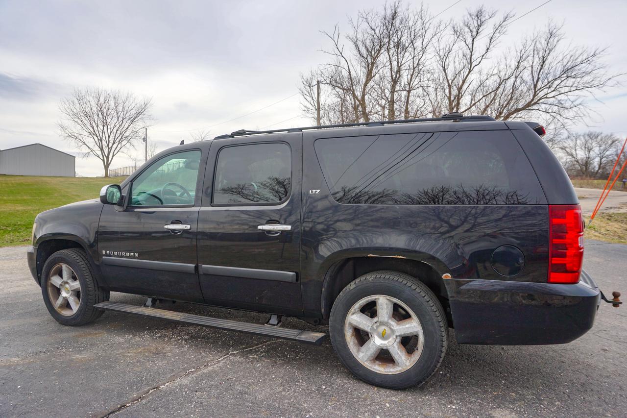 Chevrolet Suburban 4WD 4dr 1500 LTZ 2008