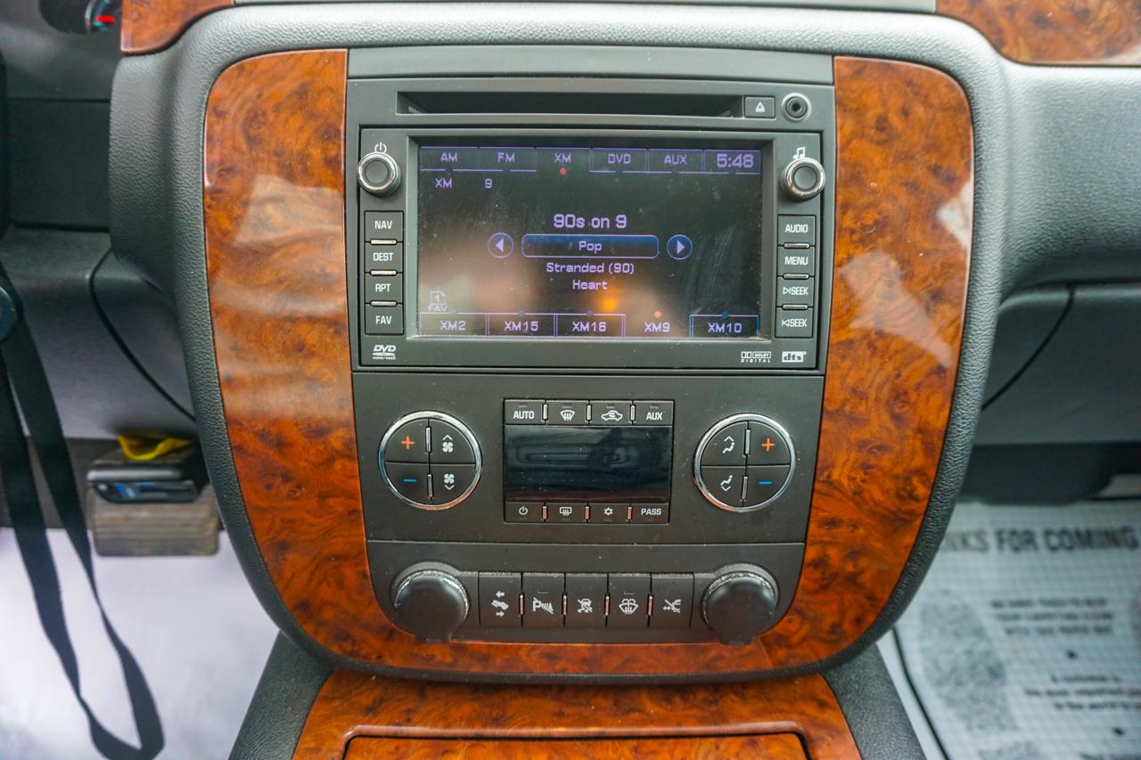 Chevrolet Suburban 4WD 4dr 1500 LTZ 2008