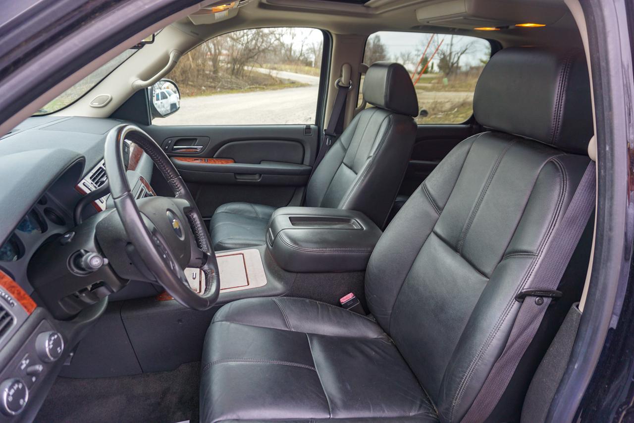 Chevrolet Suburban 4WD 4dr 1500 LTZ 2008