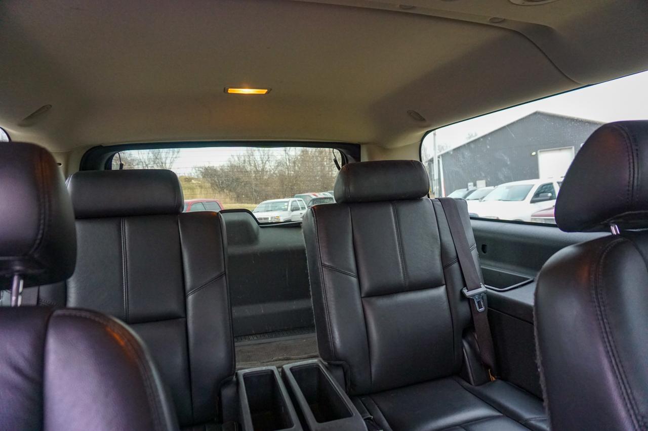 Chevrolet Suburban 4WD 4dr 1500 LTZ 2008