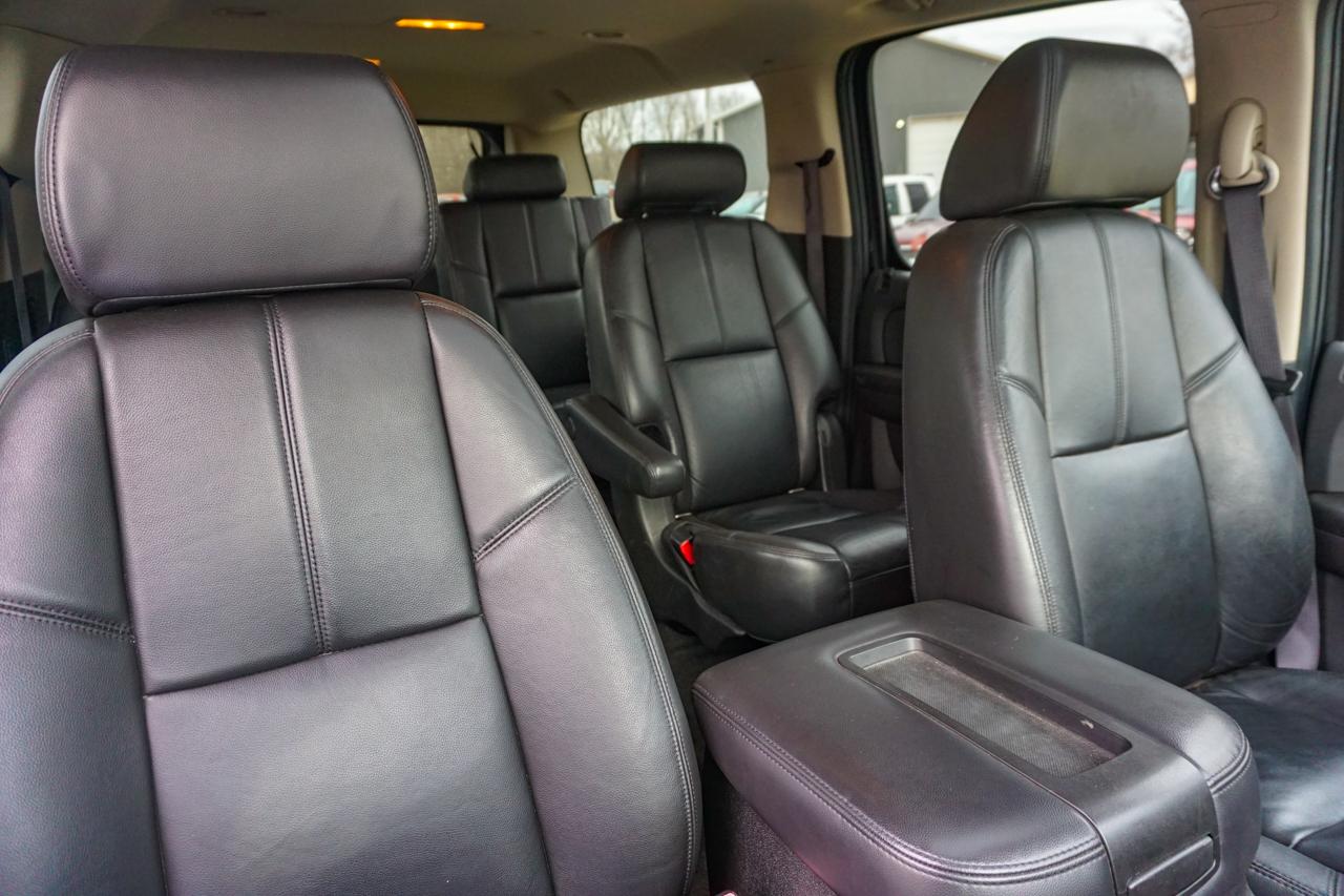 Chevrolet Suburban 4WD 4dr 1500 LTZ 2008