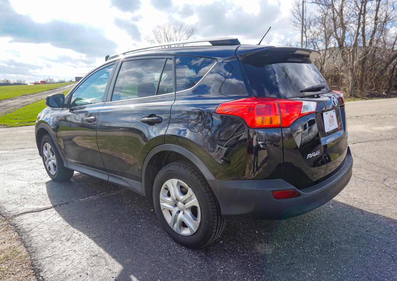Toyota RAV4 AWD 4dr LE (Natl) 2015