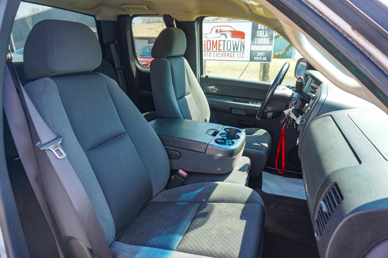 Chevrolet Silverado 1500 4WD Ext Cab 134.0" LT *Ltd Avail* 2009