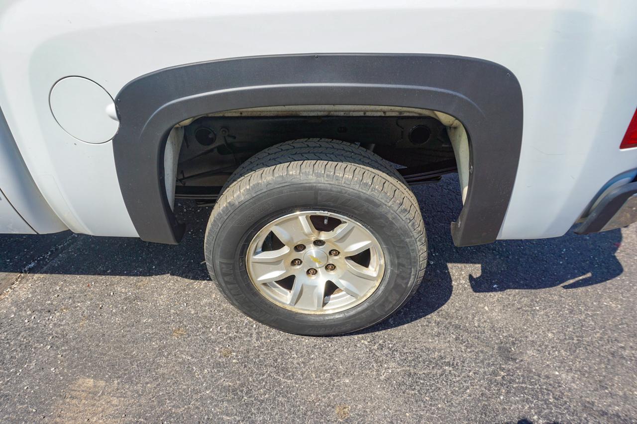 Chevrolet Silverado 1500 4WD Ext Cab 134.0" LT *Ltd Avail* 2009