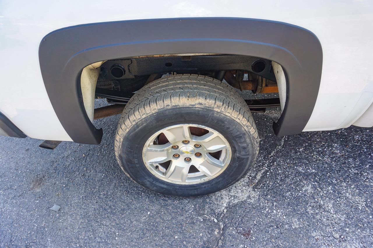 Chevrolet Silverado 1500 4WD Ext Cab 134.0" LT *Ltd Avail* 2009