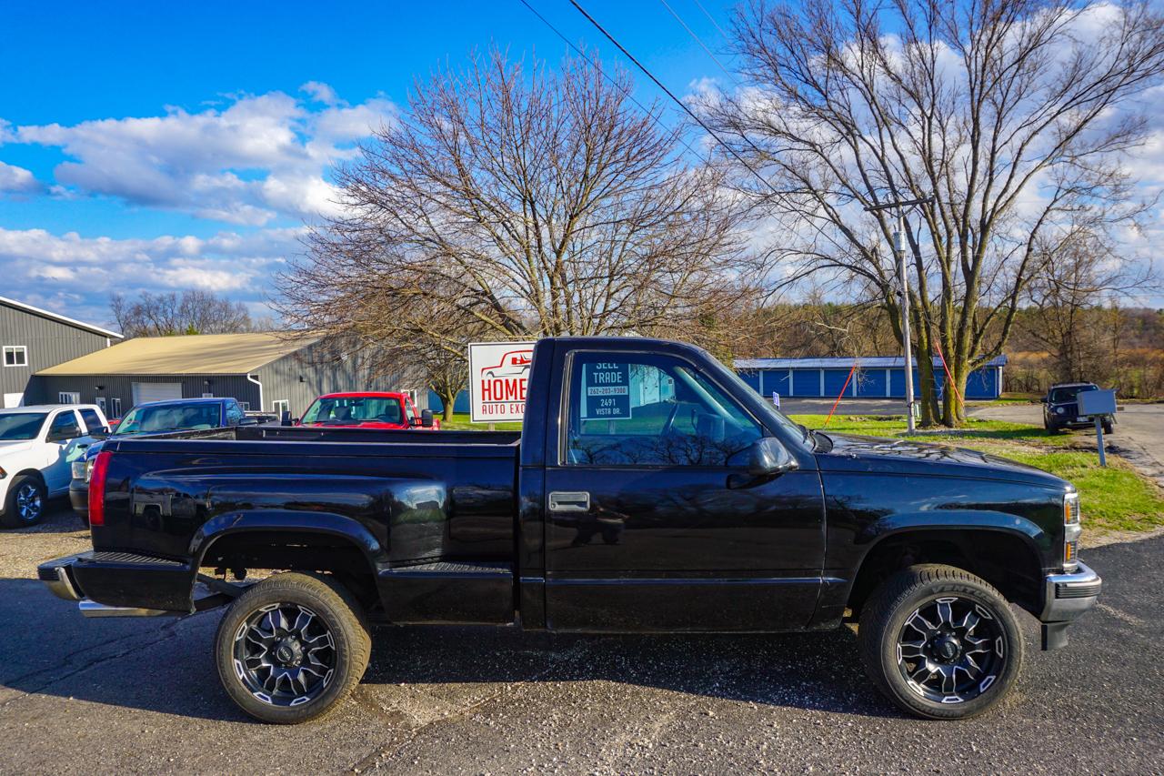 Chevrolet 1/2 Ton Pickups Fleetside 117.5" WB 4WD 1988