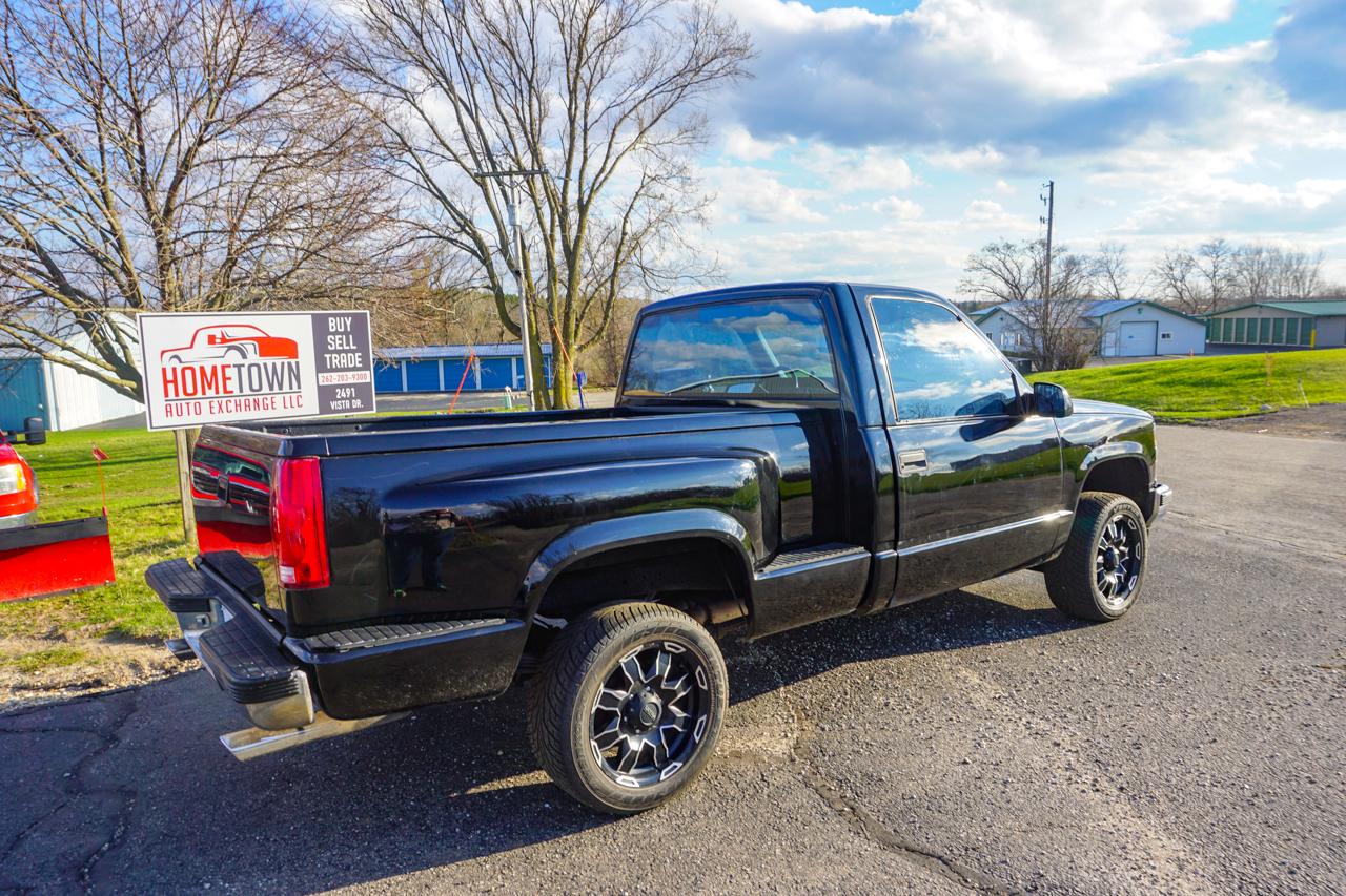 Chevrolet 1/2 Ton Pickups Fleetside 117.5" WB 4WD 1988