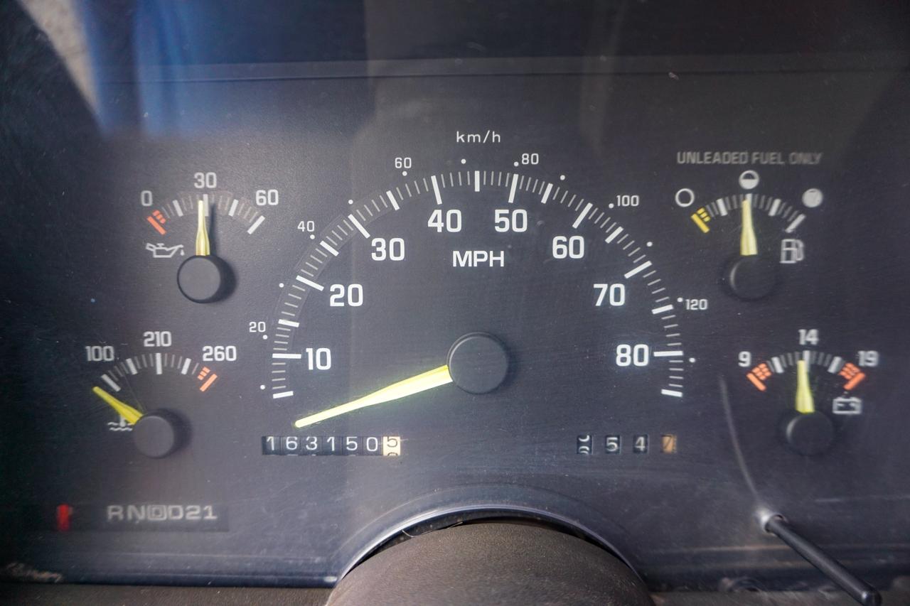 Chevrolet C/K 1500 Reg Cab 117.5" WB 4WD 1992