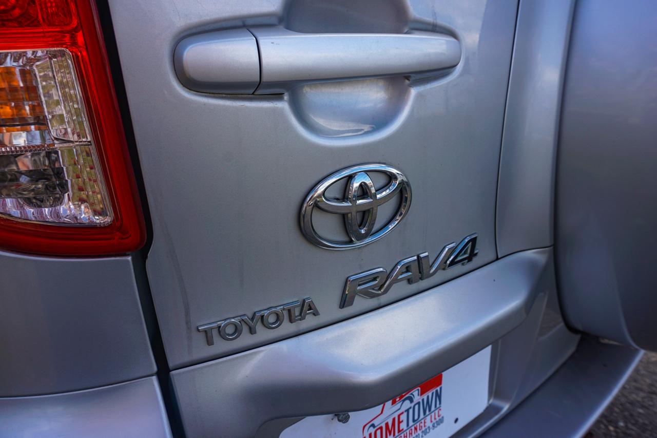 Toyota RAV4 4WD 4dr V6 5-Spd AT Ltd (Natl) 2008