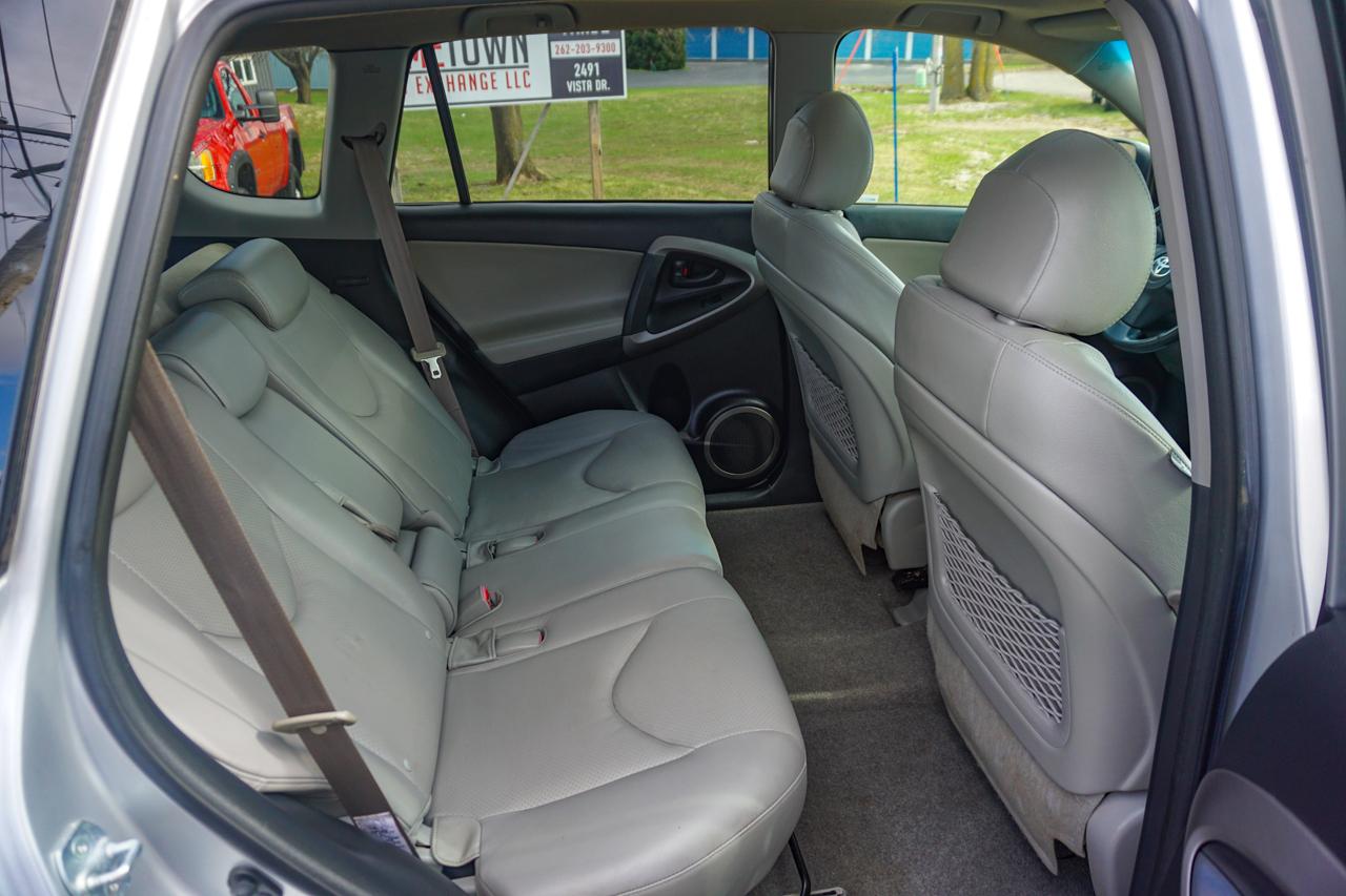 Toyota RAV4 4WD 4dr V6 5-Spd AT Ltd (Natl) 2008